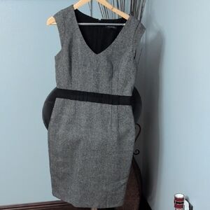 Banana Republic V Neck Wool & Tweed Gray and Black Dress